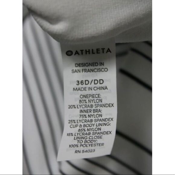 𝅺athleta 36 D/DD Chevron One Piece Swimsuit - Picture 6 of 6